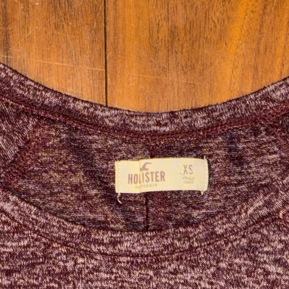 Hollister Burgundy Long Sleeve - Picture 2 of 2